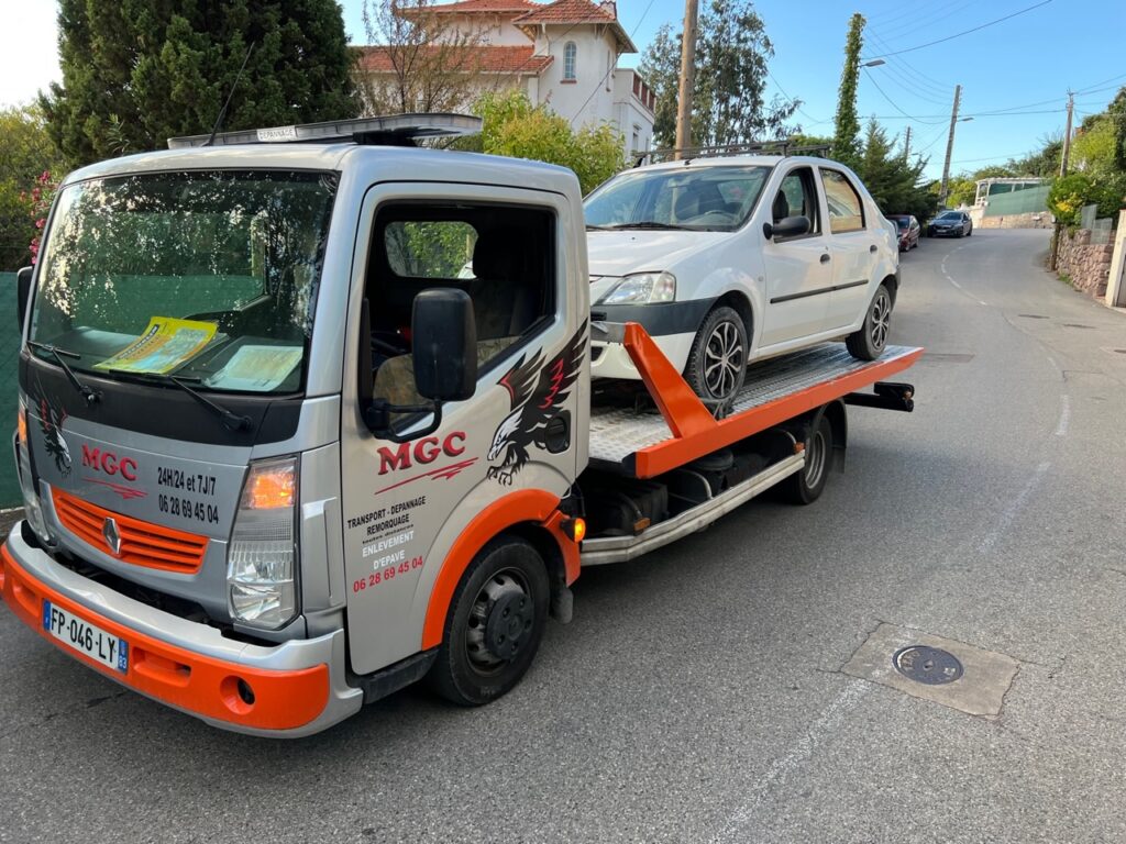 enleve voiture epave Saint-Martin-Vesubie